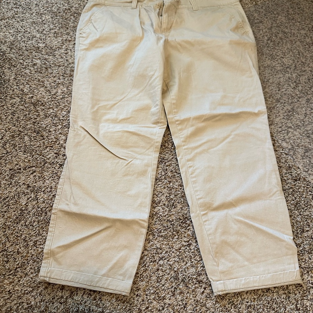 Old Navy Tan Chinos Classic Comfortable Fit